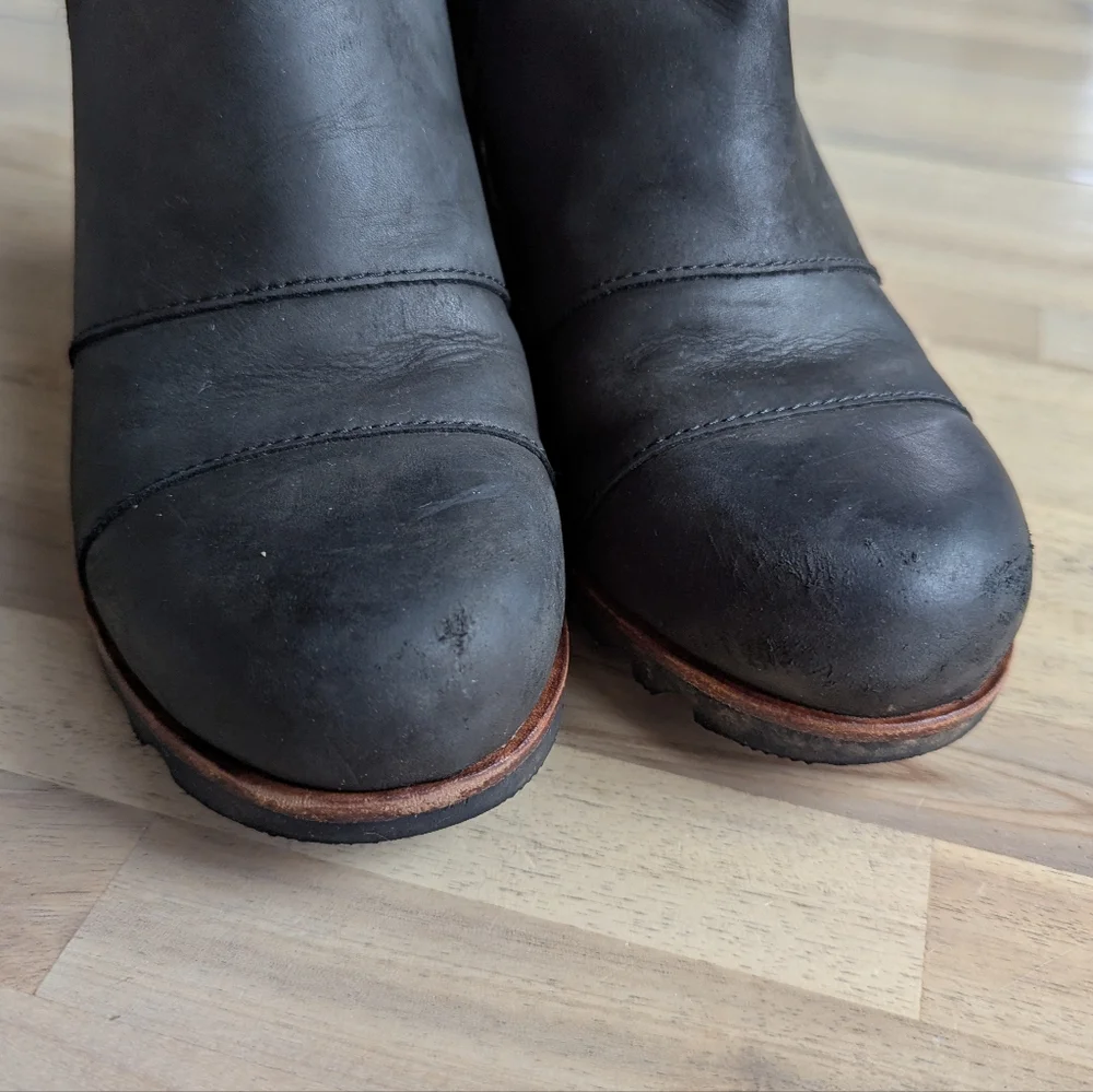 SOREL Joan of Arc Lea Wedge‎ Bootie Shoe (Women's Sz 7)